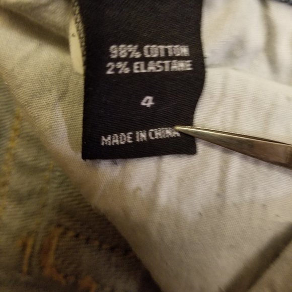 Victoria's Secret Low 5 Flap Slightly Distressed Medium Wash Jean Skirt - Picture 3 of 10